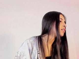 elenna-salvatoree webcam