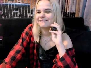 ginadawson Live Webcam on CamSoda