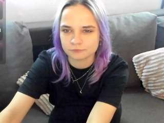 GinaDawson live cam preview
