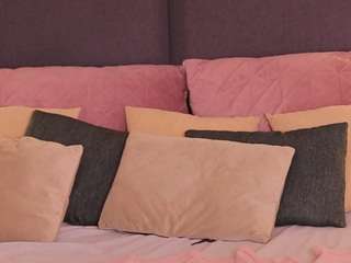 hot-tinyy Live Webcam on CamSoda