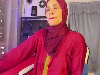 le modèle shanajamil est en webcam porno dans un show sur le site camsoda, il possède les tags suivants: black hair,blowjob,deepthroat,doggy style,drinking,hazel eyes,lovense,sex toys,skinny,tattoos,tittyfuck,toys,big tits,curvy,hd