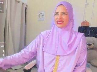 shanajamil Live Webcam on CamSoda