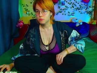 tricky-kitsune Live Webcam on CamSoda