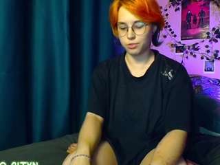 tricky-kitsune live webcam show