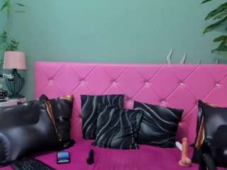 BelleInna live cam preview