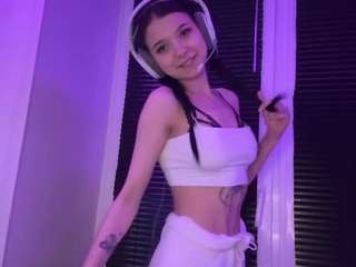 camillemoreau Live Webcam on CamSoda