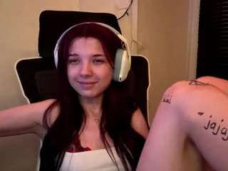 camillemoreau's CamSoda show and profile