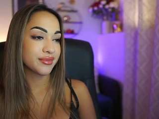 lanii4uxxx Live Webcam on CamSoda