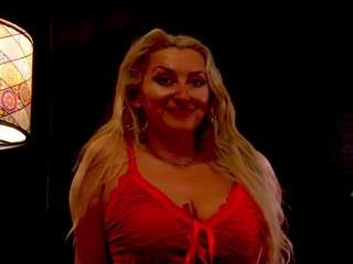 leticiareys's CamSoda show and profile