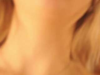 melaniaweisenbur... Live Webcam on CamSoda