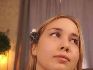 melaniaweisenburger webcam