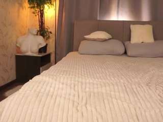 melaniaweisenburger live cam profile