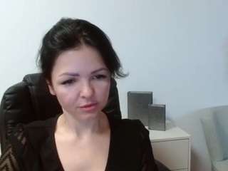 mollymoon40's CamSoda show and profile