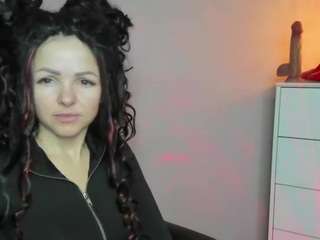 mollymoon40 Live Webcam on CamSoda