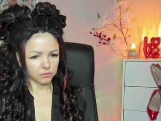 mollymoon40's CamSoda show and profile