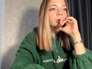sofiariverashimmer from CamSoda is Freechat