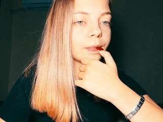 sofiariverashimm... Live Webcam on {site_name}