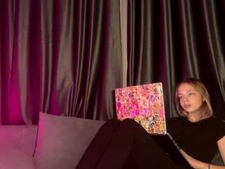 sofiariverashimmer Live Webcam on CamSoda