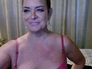 taylorfoxx007 Live Webcam on CamSoda