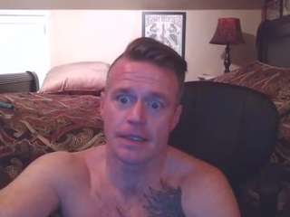 le modèle dilfiguess est en webcam porno dans un show sur le site camsoda, il possède les tags suivants: american,jerk off,white,trimmed,tease,tattoos,sexting,orgasm,muscular,handjob,armpits,drinking,daddy,bull,blue eyes,big cock,big balls,bedroom,asshole,blonde hair
