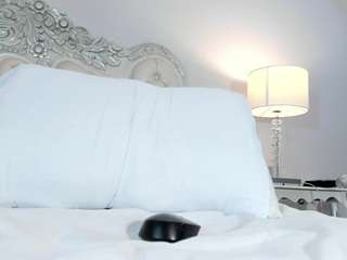 isabellax21 Drink live webcam