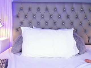 lunabloon Live Webcam on CamSoda