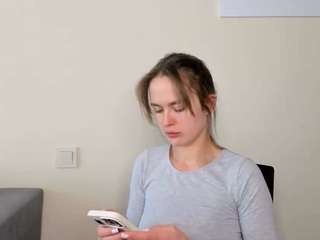 marybounty, female webcam model,  years old, on live webcam