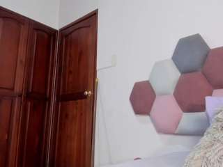 le modèle miaaharperx est en webcam porno dans un show sur le site camsoda, il possède les tags suivants: ahegao,anal,young adult,voyeur,upskirt,teen (18+),tattoos,spank,small ass,skinny,shaved pussy,sexy,playdildo,no smoking,no drinking,natural,lush,lingerie,ass,black hair