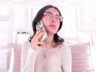 molly-angell webcam