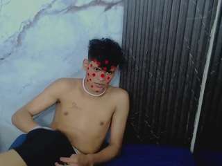 sexystrongerhott webcam
