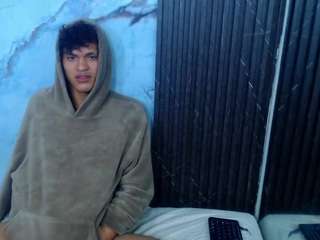 sexystrongerhott