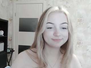 ellakim Live Webcam on CamSoda