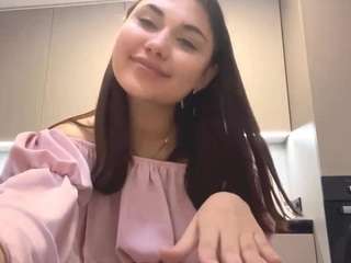 emikosmith webcam model