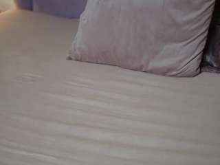 joelleapril live webcam show