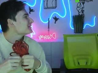 jordi-ser's CamSoda show and profile