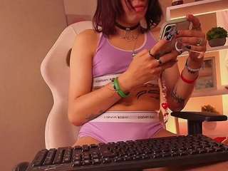 lullaby-charade webcam