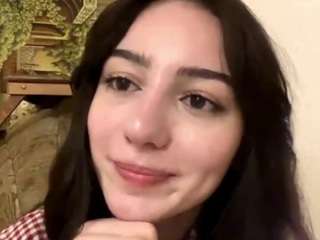 madelinetorres Live Webcam on CamSoda
