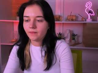 miki-ti Live Webcam on CamSoda