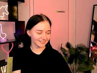 miki-ti Live Webcam on CamSoda