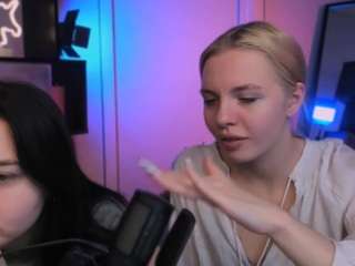 miki-ti's CamSoda show and profile