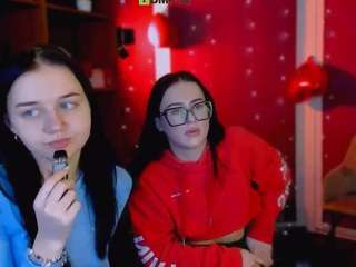 miki-ti Live Webcam on CamSoda