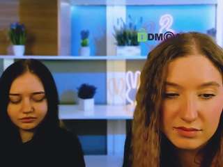 miki-ti live cam profile