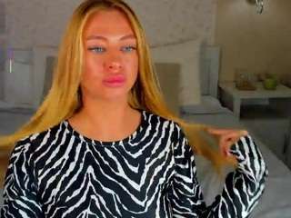 neighbour-sex webcam model