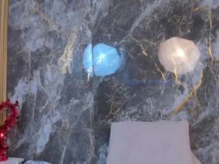 nini-foxxx live cam — anal, drinking, toys