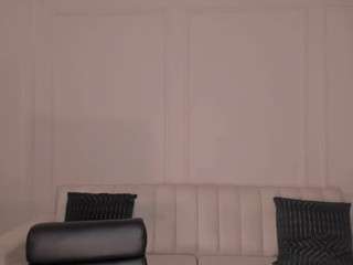 scarlettblaze1's CamSoda show and profile