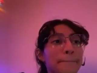 tinyhairycherry webcam