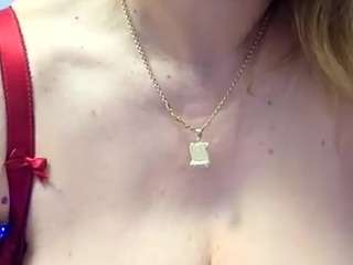 atanasiaxxx's CamSoda show and profile