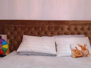 aylinhoney08 Live Webcam on CamSoda