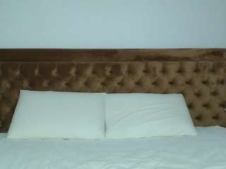 aylinhoney08 Live Webcam on CamSoda