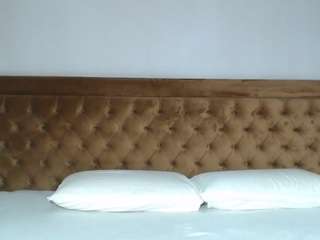 Aylinhoney08's cam show statistics and live stream